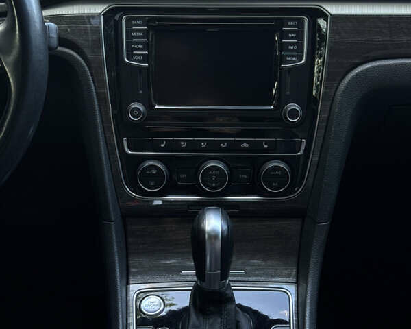 Фольксваген Пассат, об'ємом двигуна 1.8 л та пробігом 106 тис. км за 16800 $, фото 31 на Automoto.ua