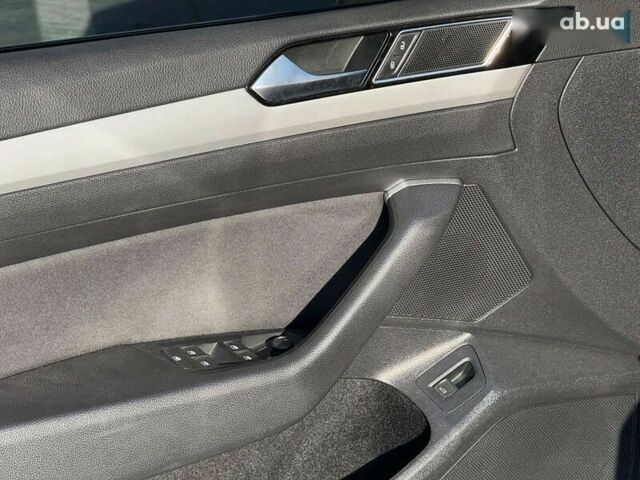 Фольксваген Пассат, об'ємом двигуна 2 л та пробігом 330 тис. км за 14900 $, фото 26 на Automoto.ua