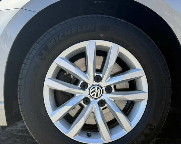 Фольксваген Пассат, объемом двигателя 1.8 л и пробегом 161 тыс. км за 17100 $, фото 17 на Automoto.ua