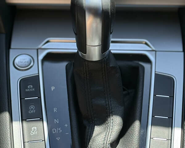 Фольксваген Пассат, объемом двигателя 1.8 л и пробегом 161 тыс. км за 17100 $, фото 10 на Automoto.ua