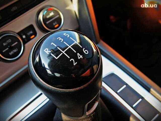 Фольксваген Пассат, об'ємом двигуна 1.6 л та пробігом 226 тис. км за 12800 $, фото 14 на Automoto.ua