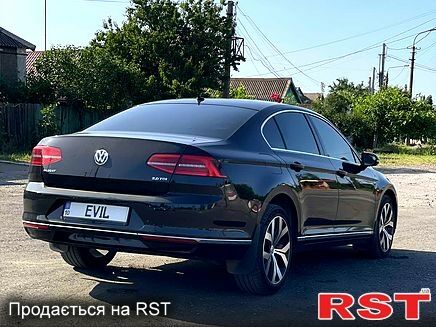 Фольксваген Пассат, объемом двигателя 2 л и пробегом 225 тыс. км за 19999 $, фото 2 на Automoto.ua