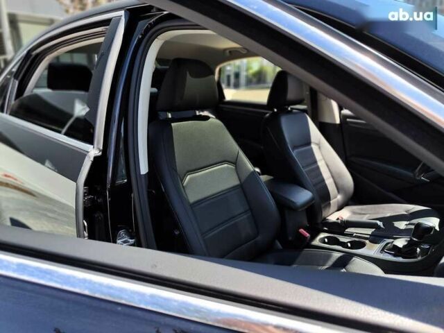 Фольксваген Пассат, объемом двигателя 2 л и пробегом 139 тыс. км за 11990 $, фото 27 на Automoto.ua