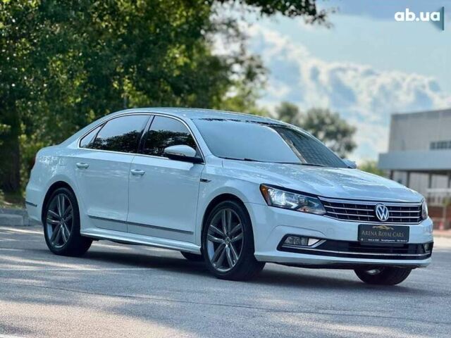 Фольксваген Пассат, объемом двигателя 1.8 л и пробегом 159 тыс. км за 13500 $, фото 7 на Automoto.ua