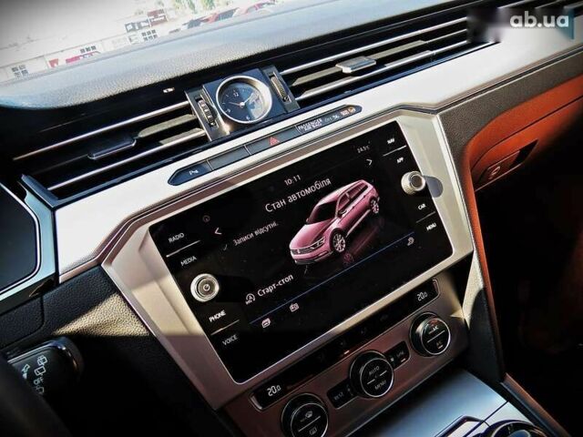 Фольксваген Пассат, об'ємом двигуна 1.6 л та пробігом 226 тис. км за 12800 $, фото 9 на Automoto.ua