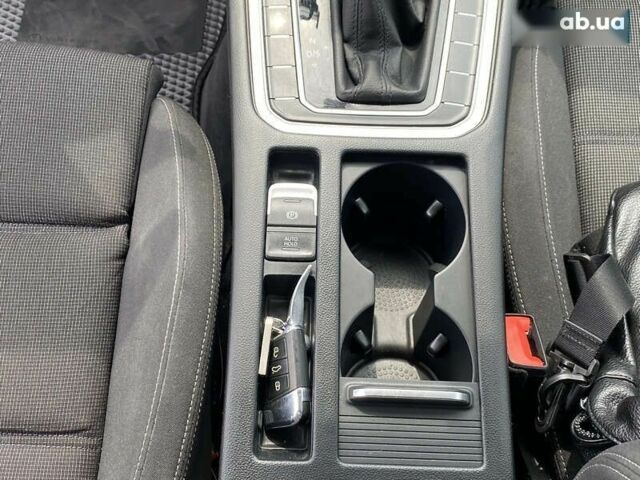 Фольксваген Пассат, об'ємом двигуна 1.4 л та пробігом 233 тис. км за 12700 $, фото 15 на Automoto.ua