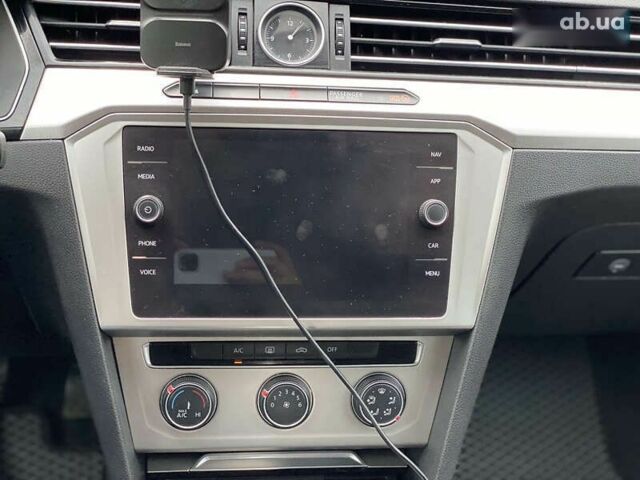 Фольксваген Пассат, объемом двигателя 1.4 л и пробегом 233 тыс. км за 13999 $, фото 14 на Automoto.ua