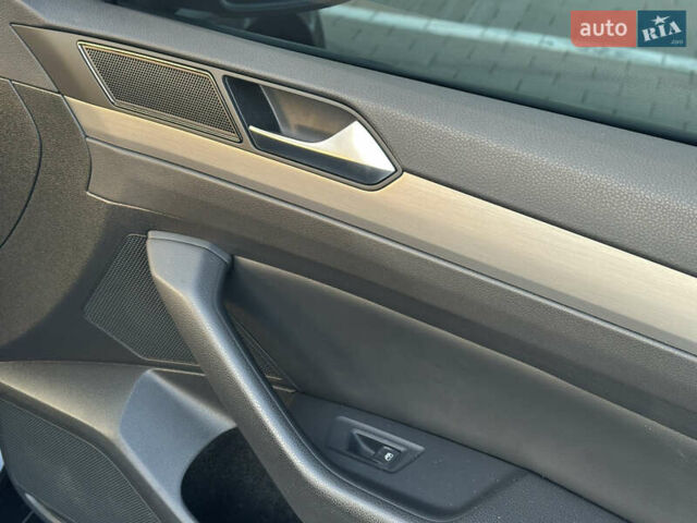 Фольксваген Пассат, объемом двигателя 1.97 л и пробегом 80 тыс. км за 20500 $, фото 43 на Automoto.ua