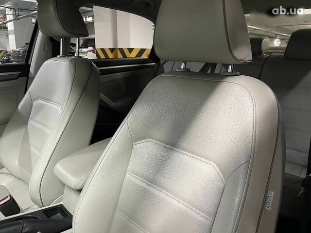 Фольксваген Пассат, объемом двигателя 1.8 л и пробегом 135 тыс. км за 16500 $, фото 28 на Automoto.ua