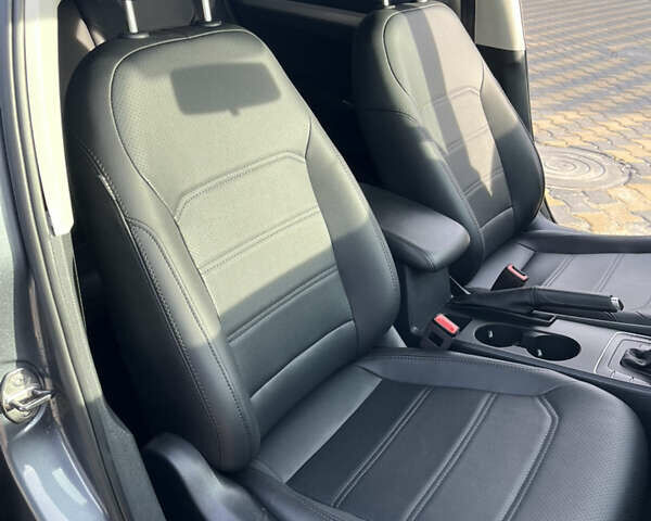 Фольксваген Пассат, объемом двигателя 1.8 л и пробегом 110 тыс. км за 13500 $, фото 16 на Automoto.ua