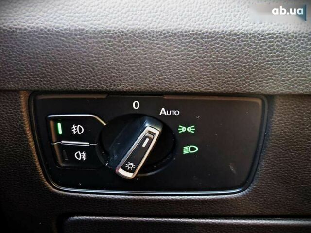 Фольксваген Пассат, об'ємом двигуна 1.6 л та пробігом 226 тис. км за 12800 $, фото 8 на Automoto.ua