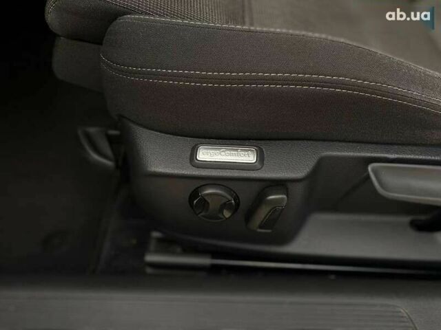 Фольксваген Пассат, объемом двигателя 1.6 л и пробегом 313 тыс. км за 13990 $, фото 20 на Automoto.ua