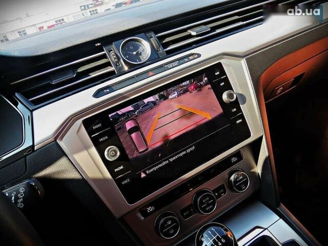 Фольксваген Пассат, об'ємом двигуна 1.6 л та пробігом 226 тис. км за 12800 $, фото 11 на Automoto.ua