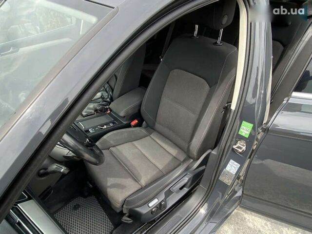 Фольксваген Пассат, объемом двигателя 1.4 л и пробегом 233 тыс. км за 13999 $, фото 9 на Automoto.ua