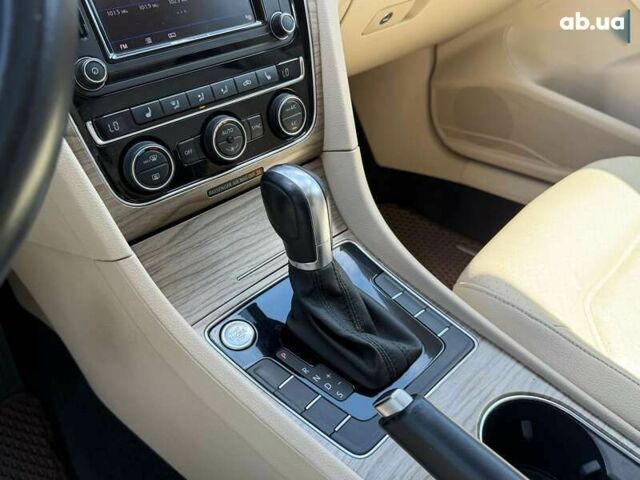 Фольксваген Пассат, объемом двигателя 1.8 л и пробегом 198 тыс. км за 14500 $, фото 12 на Automoto.ua