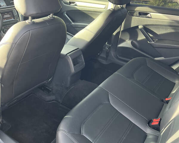 Фольксваген Пассат, объемом двигателя 1.8 л и пробегом 110 тыс. км за 13500 $, фото 12 на Automoto.ua