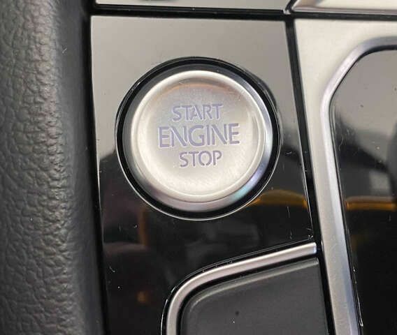 Фольксваген Пассат, об'ємом двигуна 2 л та пробігом 194 тис. км за 19950 $, фото 17 на Automoto.ua