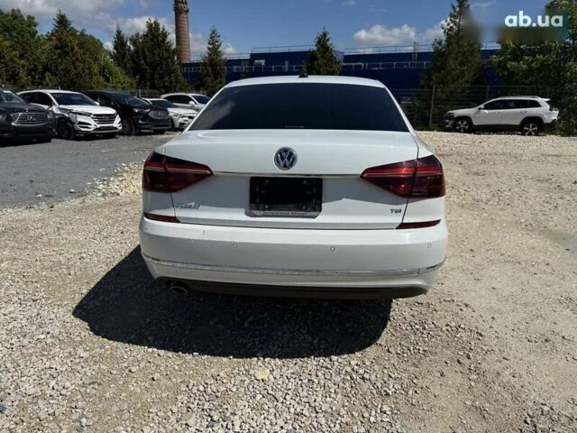Фольксваген Пассат, объемом двигателя 2 л и пробегом 113 тыс. км за 11800 $, фото 16 на Automoto.ua