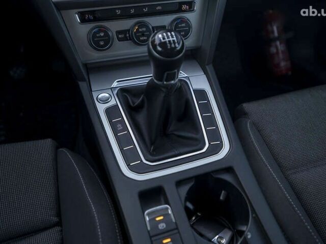 Фольксваген Пассат, объемом двигателя 0 л и пробегом 205 тыс. км за 13600 $, фото 22 на Automoto.ua