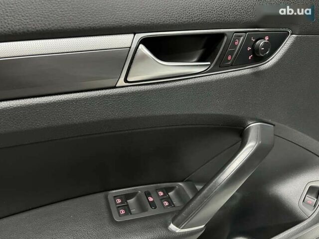 Фольксваген Пассат, объемом двигателя 2 л и пробегом 143 тыс. км за 12500 $, фото 19 на Automoto.ua