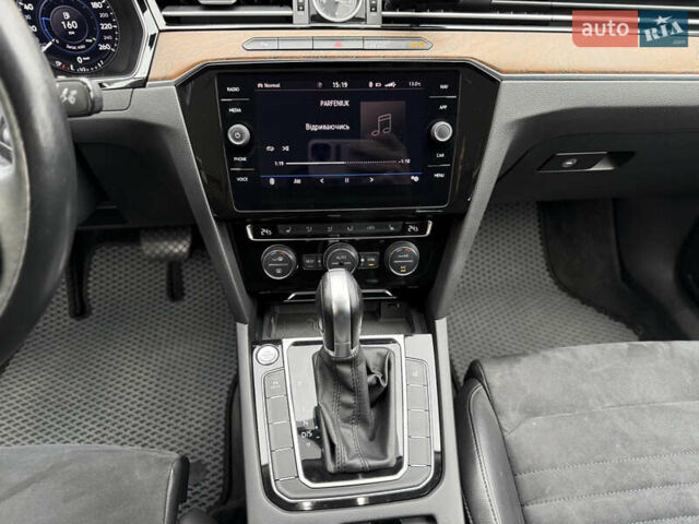 Фольксваген Пассат 2018 в Киеве на Automoto.ua Фольксваген Пассат, объемом двигателя 2 л и пробегом 152 тыс. км за 25999 $, фото 15 на Automoto.ua