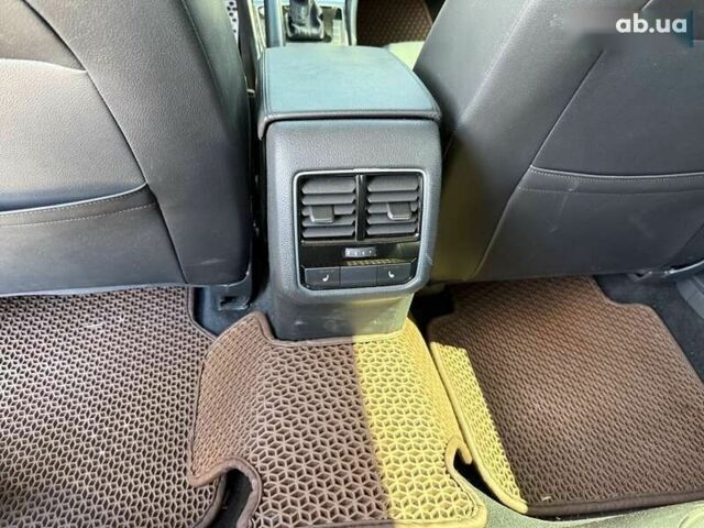 Фольксваген Пассат, объемом двигателя 2 л и пробегом 113 тыс. км за 11800 $, фото 10 на Automoto.ua