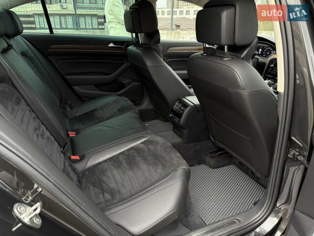 Фольксваген Пассат 2018 в Киеве на Automoto.ua Фольксваген Пассат, объемом двигателя 2 л и пробегом 152 тыс. км за 25999 $, фото 19 на Automoto.ua