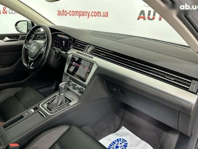 Фольксваген Пассат, объемом двигателя 2 л и пробегом 184 тыс. км за 21950 $, фото 7 на Automoto.ua