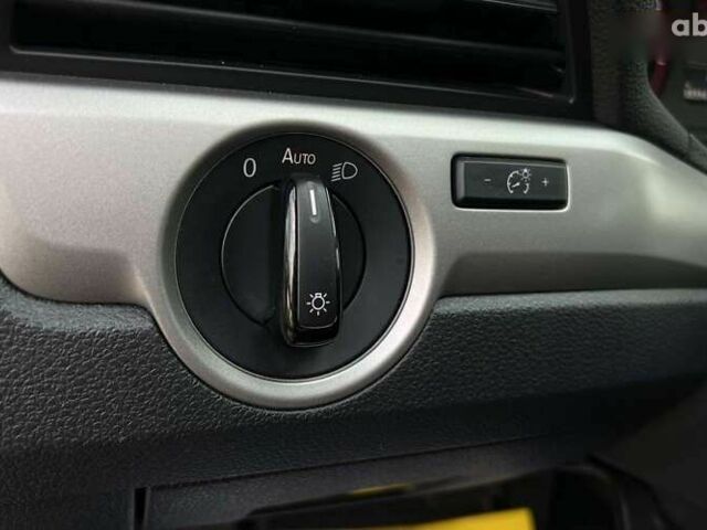 Фольксваген Пассат, объемом двигателя 2 л и пробегом 92 тыс. км за 19499 $, фото 19 на Automoto.ua