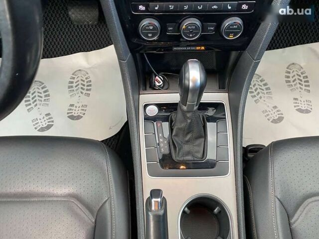 Фольксваген Пассат, об'ємом двигуна 2 л та пробігом 119 тис. км за 15500 $, фото 12 на Automoto.ua