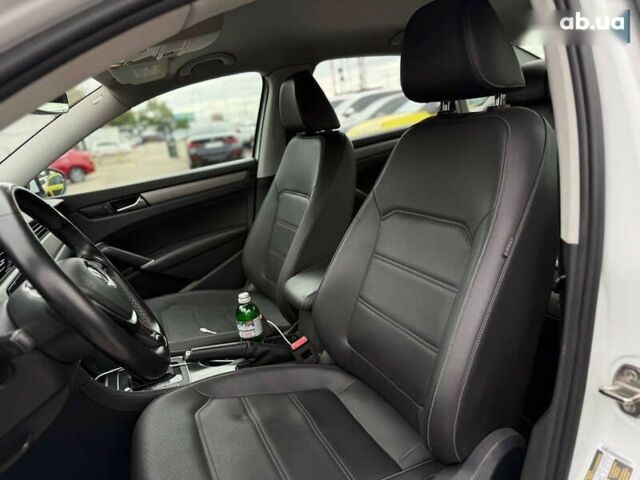 Фольксваген Пассат, об'ємом двигуна 2 л та пробігом 100 тис. км за 16000 $, фото 21 на Automoto.ua