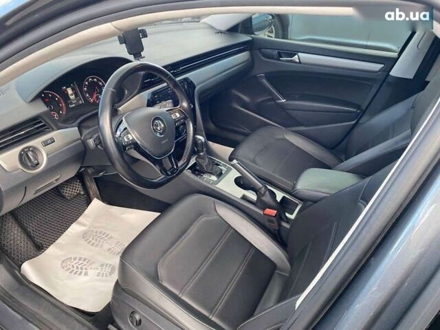 Фольксваген Пассат, об'ємом двигуна 2 л та пробігом 119 тис. км за 15500 $, фото 4 на Automoto.ua