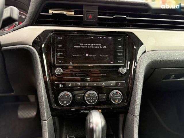 Фольксваген Пассат, об'ємом двигуна 2 л та пробігом 100 тис. км за 16000 $, фото 25 на Automoto.ua