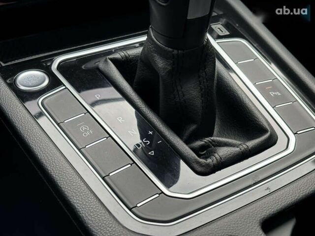 Фольксваген Пассат, объемом двигателя 2 л и пробегом 240 тыс. км за 20500 $, фото 25 на Automoto.ua