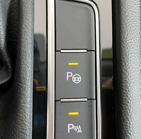 Фольксваген Пассат, об'ємом двигуна 2 л та пробігом 120 тис. км за 20950 $, фото 22 на Automoto.ua