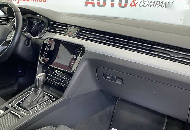 Фольксваген Пассат, об'ємом двигуна 2 л та пробігом 120 тис. км за 20950 $, фото 7 на Automoto.ua