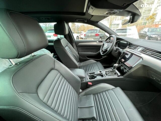 Фольксваген Пассат 2021 в Киеве на Automoto.ua Фольксваген Пассат, объемом двигателя 2 л и пробегом 15 тыс. км за 43298 $, фото 15 на Automoto.ua