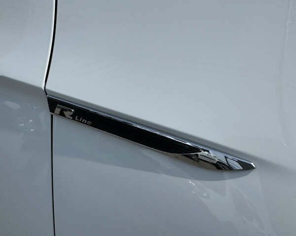 Фольксваген Пассат 2021 у Києві на Automoto.ua Фольксваген Пассат, об'ємом двигуна 2 л та пробігом 194 тис. км за 25900 $, фото 15 на Automoto.ua