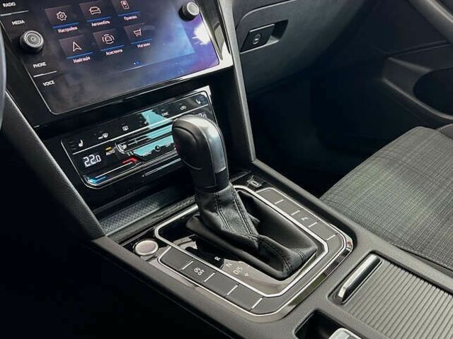 Фольксваген Пассат 2021 в Львове на Automoto.ua Фольксваген Пассат, объемом двигателя 2 л и пробегом 199 тыс. км за 20950 $, фото 12 на Automoto.ua