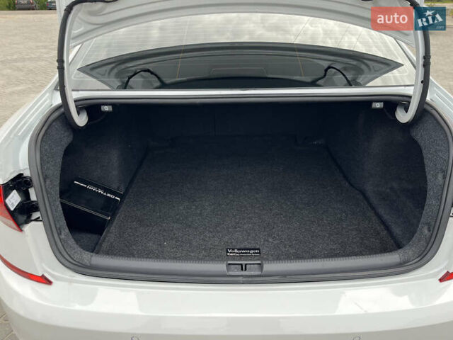Фольксваген Пассат, объемом двигателя 2 л и пробегом 112 тыс. км за 18500 $, фото 17 на Automoto.ua