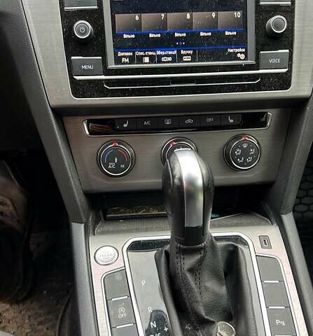 Фольксваген Пассат, объемом двигателя 1.97 л и пробегом 127 тыс. км за 25000 $, фото 4 на Automoto.ua