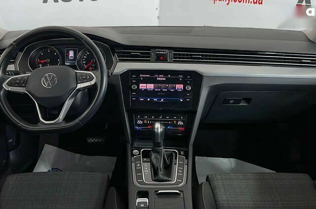 Фольксваген Пассат 2021 в Львове на Automoto.ua Фольксваген Пассат, объемом двигателя 2 л и пробегом 199 тыс. км за 20950 $, фото 8 на Automoto.ua