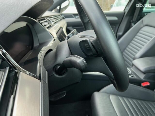 Фольксваген Пассат 2021 в Киеве на Automoto.ua Фольксваген Пассат, объемом двигателя 2 л и пробегом 15 тыс. км за 43298 $, фото 4 на Automoto.ua