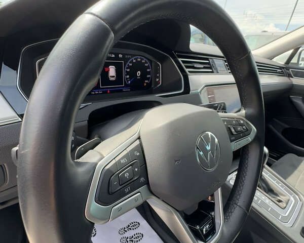 Фольксваген Пассат 2021 у Києві на Automoto.ua Фольксваген Пассат, об'ємом двигуна 2 л та пробігом 194 тис. км за 25900 $, фото 28 на Automoto.ua