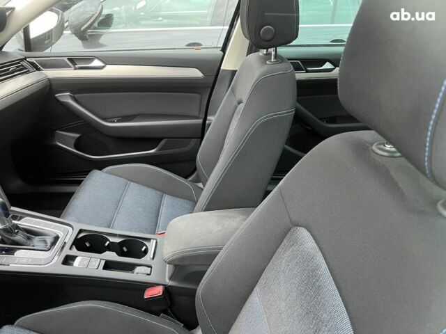 Фольксваген Пассат, объемом двигателя 1.4 л и пробегом 1 тыс. км за 46515 $, фото 9 на Automoto.ua