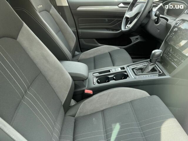 Фольксваген Пассат, объемом двигателя 2 л и пробегом 22 тыс. км за 44450 $, фото 11 на Automoto.ua