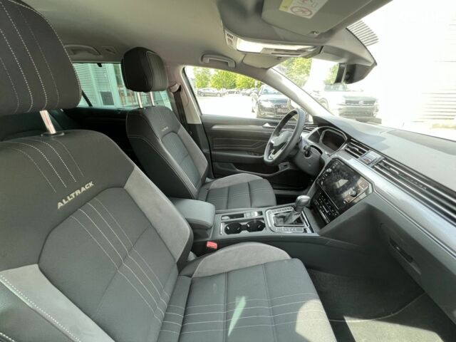 Фольксваген Пассат, объемом двигателя 2 л и пробегом 22 тыс. км за 44450 $, фото 3 на Automoto.ua