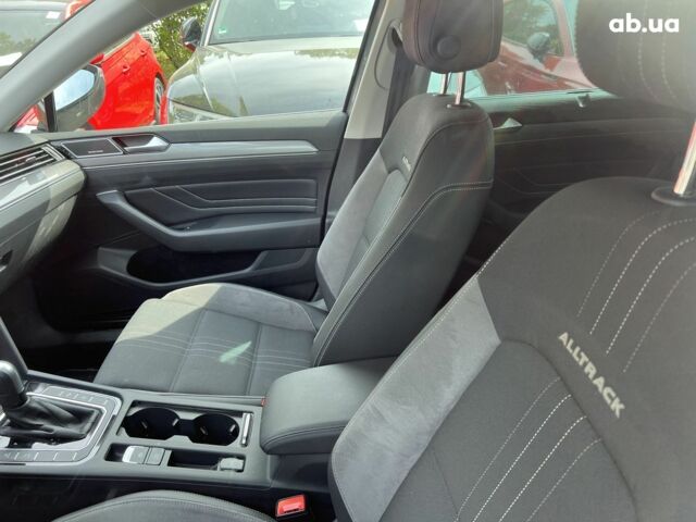 Фольксваген Пассат, объемом двигателя 2 л и пробегом 22 тыс. км за 44450 $, фото 23 на Automoto.ua