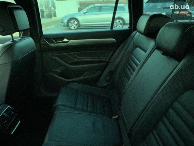 Фольксваген Пассат, объемом двигателя 2 л и пробегом 24 тыс. км за 48471 $, фото 4 на Automoto.ua