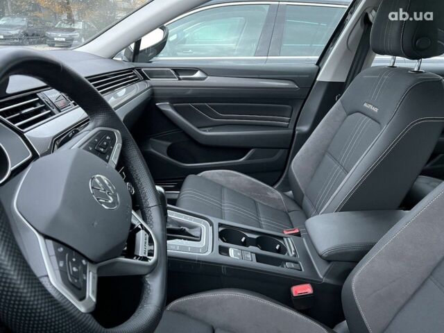 Фольксваген Пассат, объемом двигателя 2 л и пробегом 1 тыс. км за 46515 $, фото 2 на Automoto.ua